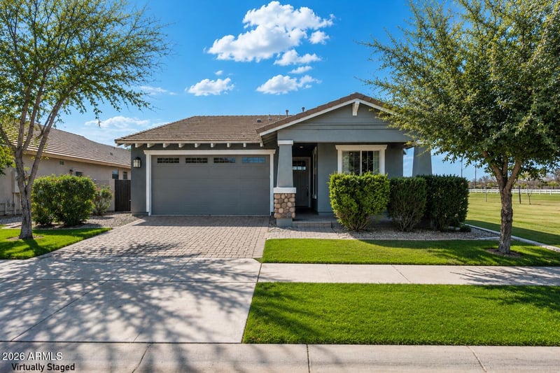 4041 Amber Ln, Gilbert, AZ 85296
