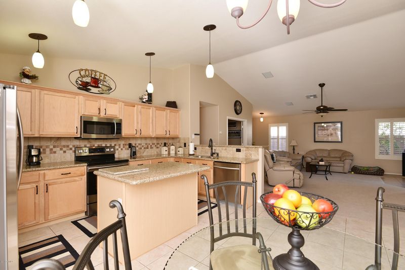 4041 S Dew Drop Ct, Gilbert, AZ 85297