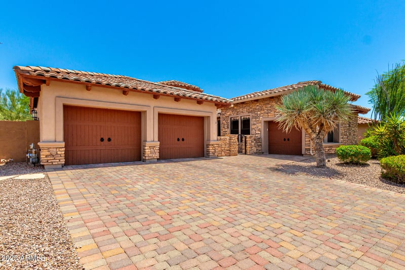 4041 Silver Ridge Cir, Mesa, AZ 85207