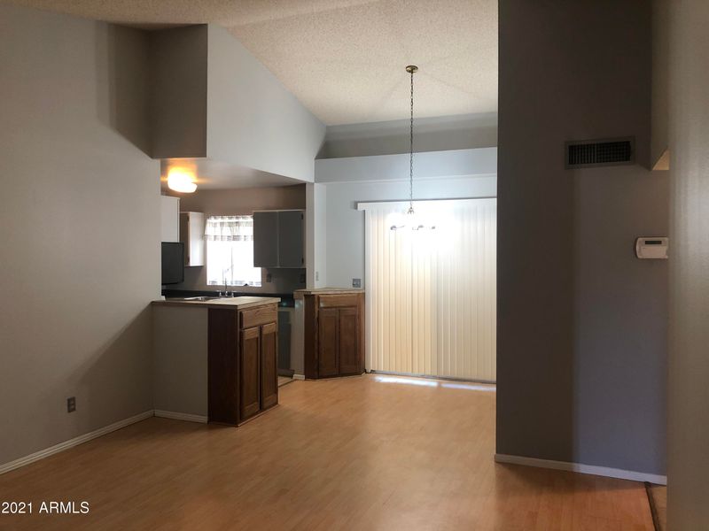 4042 E Carson Rd, Phoenix, AZ 85042