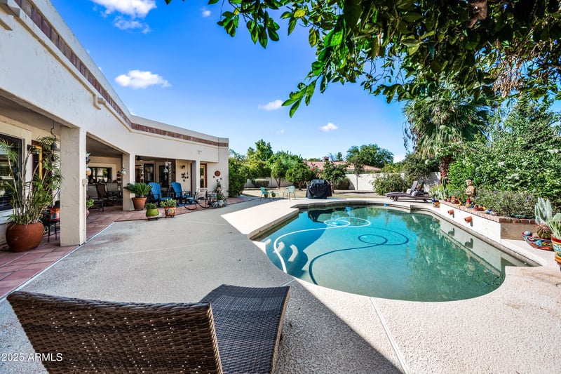 4042 Hope St, Mesa, AZ 85205