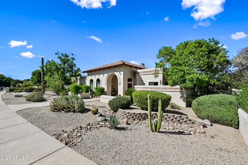 4042 Hope St, Mesa, AZ 85205