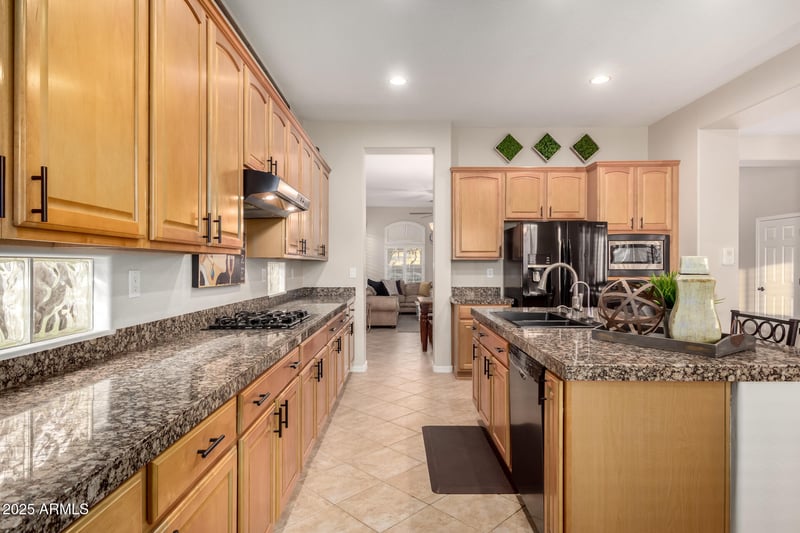 40428 N Rolling Green Way, Anthem, AZ 85086