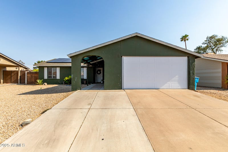 4043 Burgess Ln, Phoenix, AZ 85042