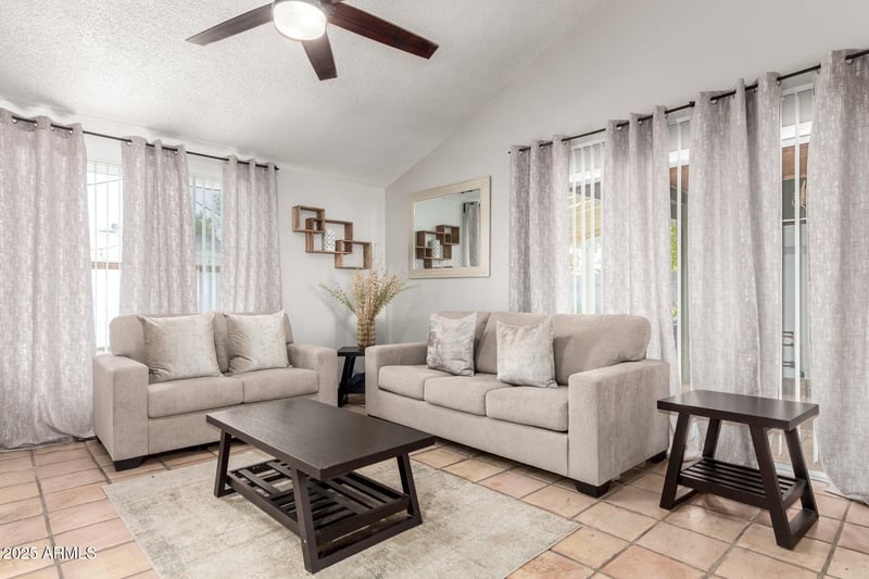 4043 Burgess Ln, Phoenix, AZ 85042