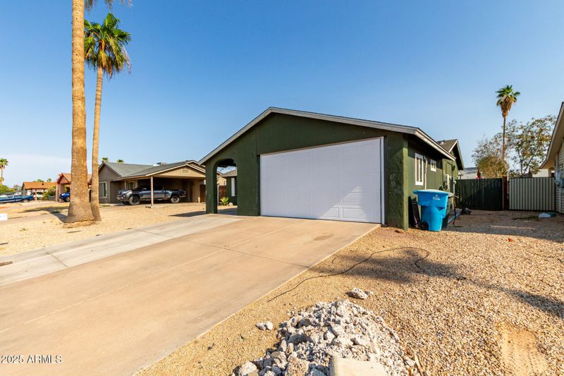4043 E Burgess Ln, Phoenix, AZ 85042