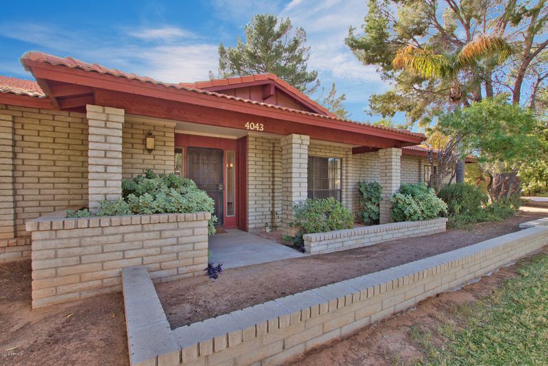 4043 E Flower Ave, Mesa, AZ 85206