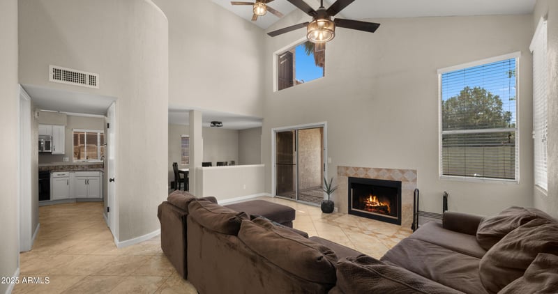 4043 Mountain Vista Dr, Phoenix, AZ 85048