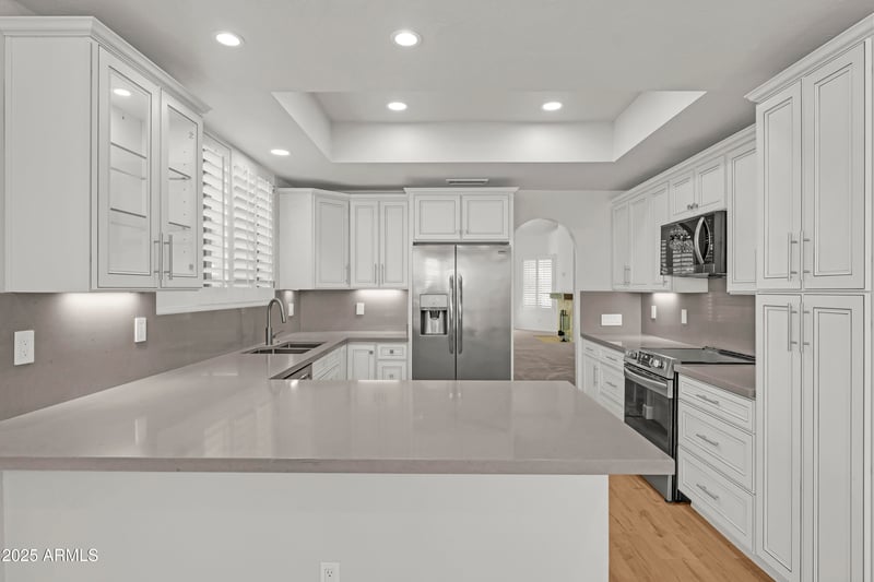 4043 Paradise Dr, Phoenix, AZ 85028