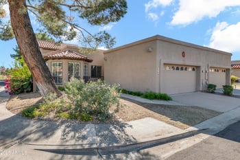 4043 Paradise Dr, Phoenix, AZ 85028