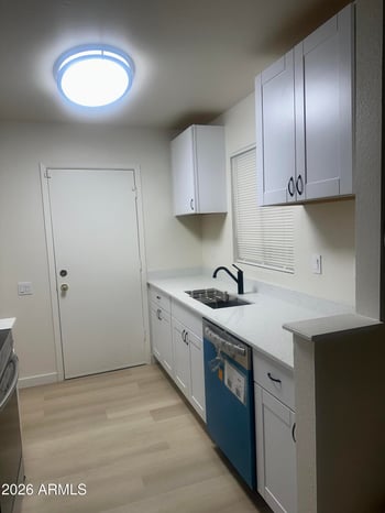 4044 E Carson Rd, Phoenix, AZ 85042