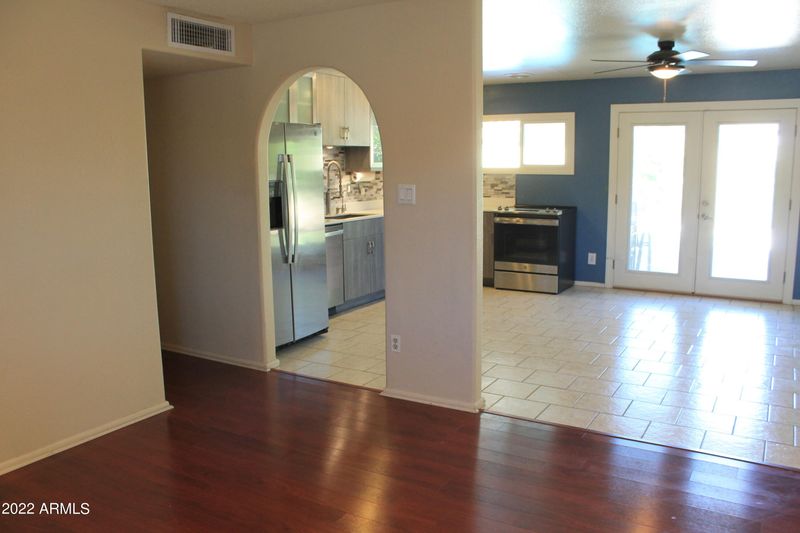 4044 E Joan De Arc Ave, Phoenix, AZ 85032