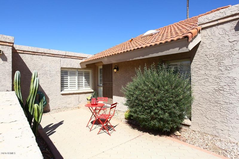 4044 E Larkspur Dr, Phoenix, AZ 85032