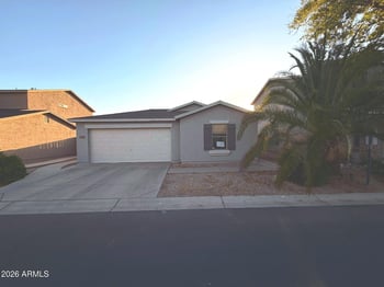 40440 High Meadows Dr, San Tan Valley, AZ 85140