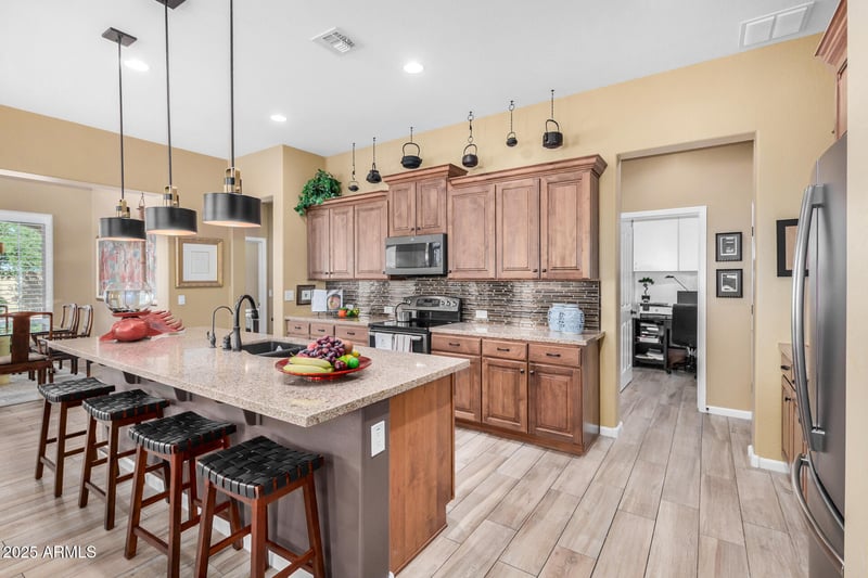 4045 163rd Dr, Goodyear, AZ 85395