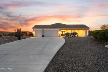 4045 Black Mountain Rd, Wickenburg, AZ 85390