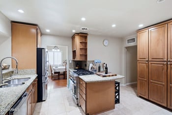 4045 E Cambridge Ave, Phoenix, AZ 85008