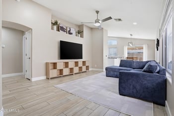 4045 Coolbrook Ave, Phoenix, AZ 85032