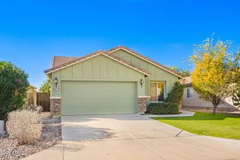 40452 Scott Way, San Tan Valley, AZ 85140