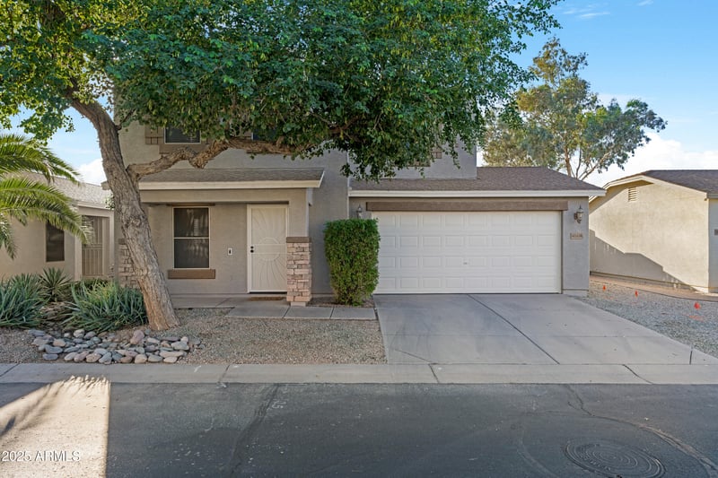 40456 High Meadows Dr, San Tan Valley, AZ 85140