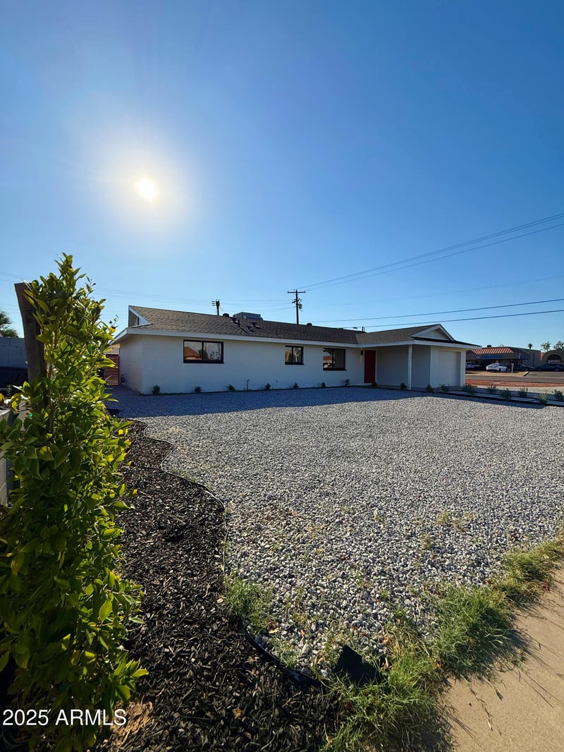 4046 75th Dr, Phoenix, AZ 85033