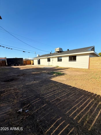 4046 75th Dr, Phoenix, AZ 85033