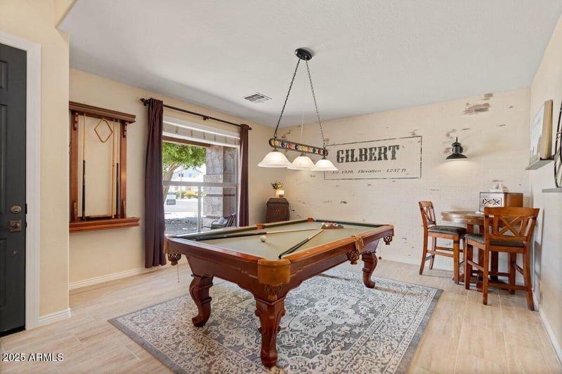 4046 Laurel Ave, Gilbert, AZ 85234