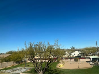 4046 Saint John Rd, Phoenix, AZ 85032