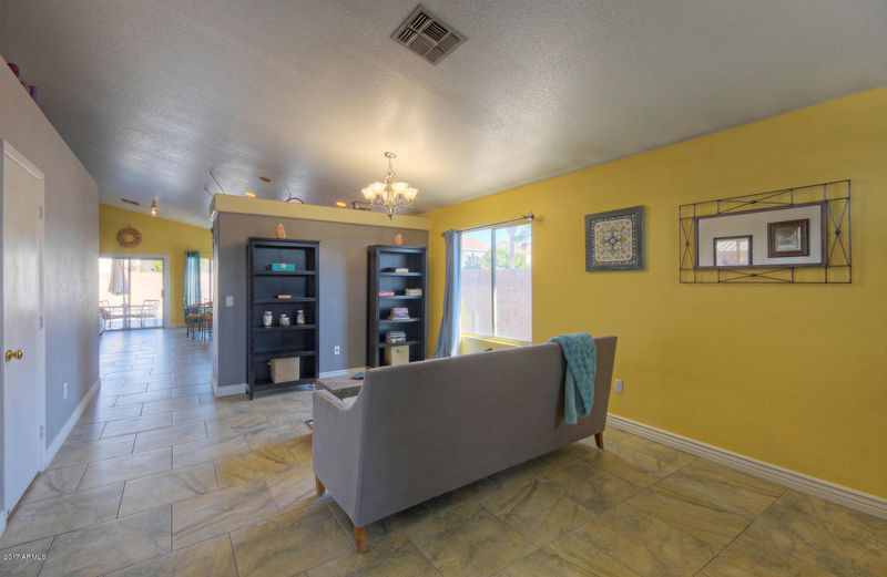 4046 W Cactus Rd, Phoenix, AZ 85029