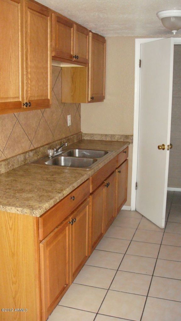 4046 W Mesquite Ln, Phoenix, AZ 85019