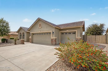 40462 N Cape Wrath Dr, San Tan Valley, AZ 85140