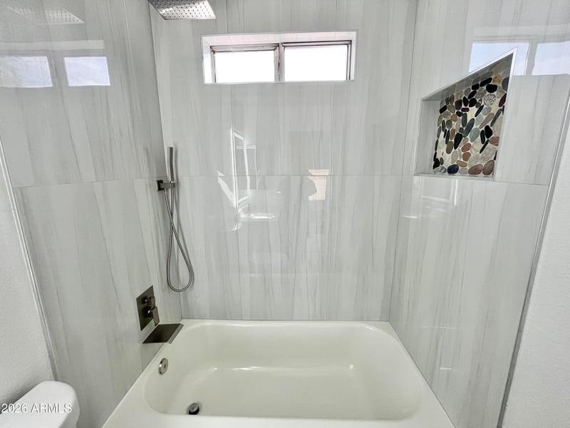 4047 Whispering Wind Dr, Glendale, AZ 85310