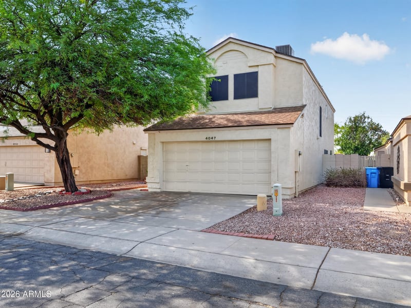 4047 Whispering Wind Dr, Glendale, AZ 85310