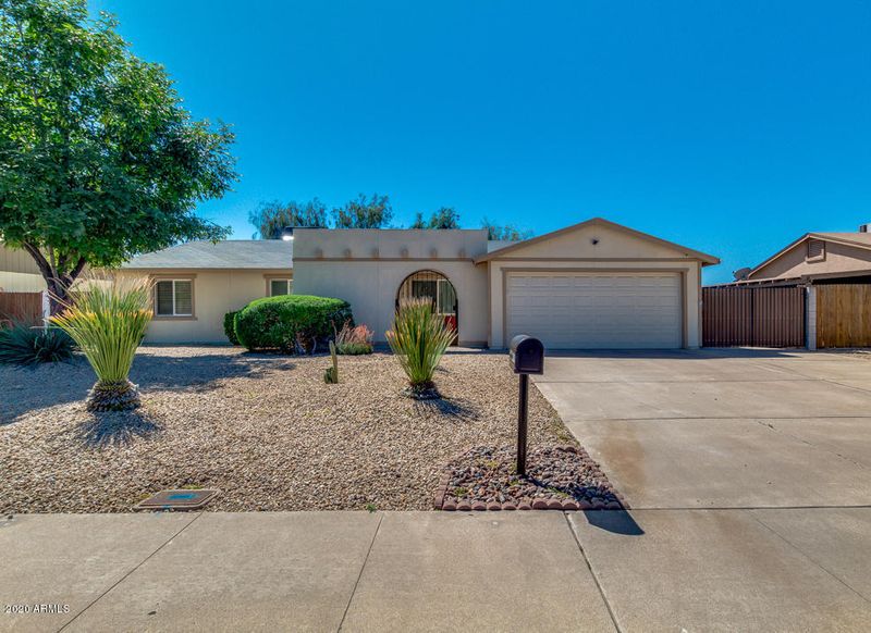 4049 E Ludlow Dr, Phoenix, AZ 85032