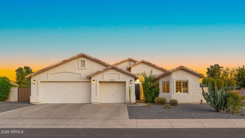 4049 E Vista Dr, Phoenix, AZ 85032