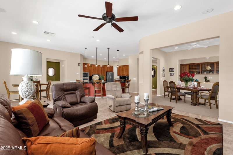4049 Rakestraw Ln, Gilbert, AZ 85298