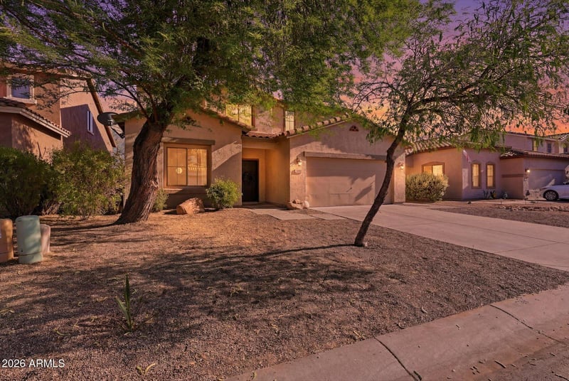 405 Harold Dr, San Tan Valley, AZ 85140