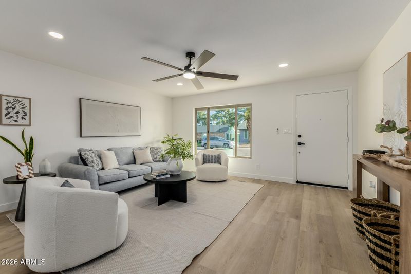 4050 E Sacaton St, Phoenix, AZ 85044