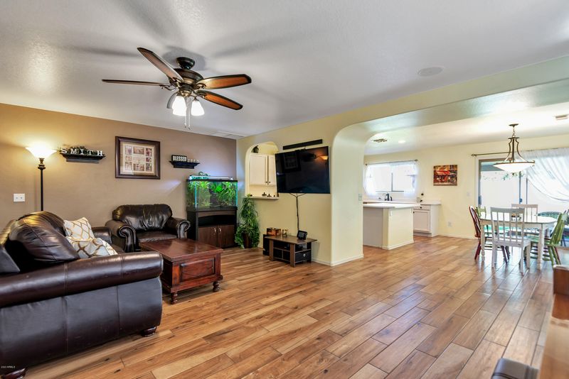 4050 E Tether Trl, Phoenix, AZ 85050