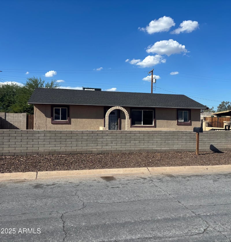 4050 Nancy Ln, Phoenix, AZ 85041