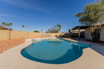 4050 Sacaton St, Phoenix, AZ 85044