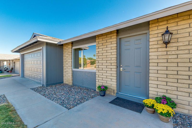 4051 E Yawepe St, Phoenix, AZ 85044