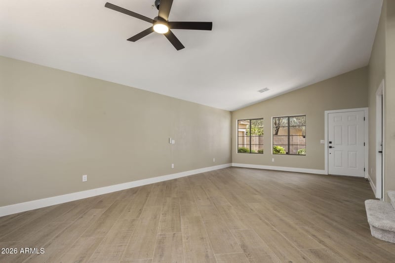 4052 Abraham Ln, Phoenix, AZ 85050
