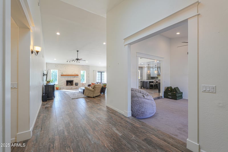 4053 E Glencove St, Mesa, AZ 85205