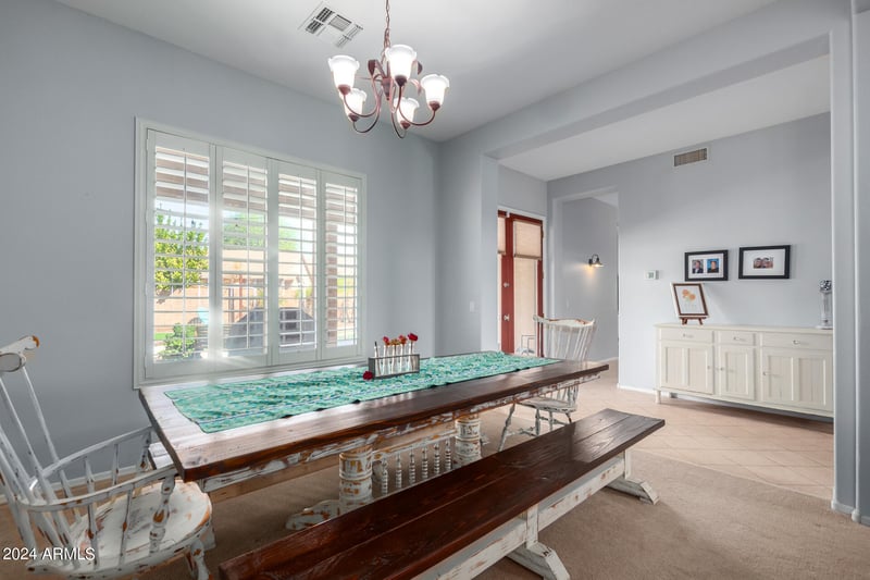 4053 Skyline Ct, Gilbert, AZ 85297