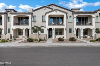 4055 Amoroso Dr, Gilbert, AZ 85296