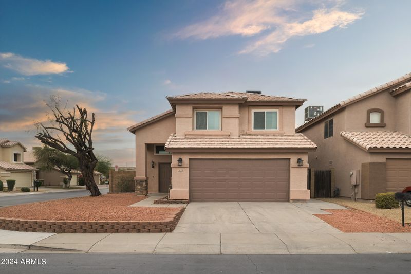 4055 E Coolbrook Ave, Phoenix, AZ 85032