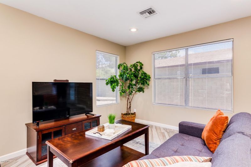 4056 E Caballero St, Mesa, AZ 85205