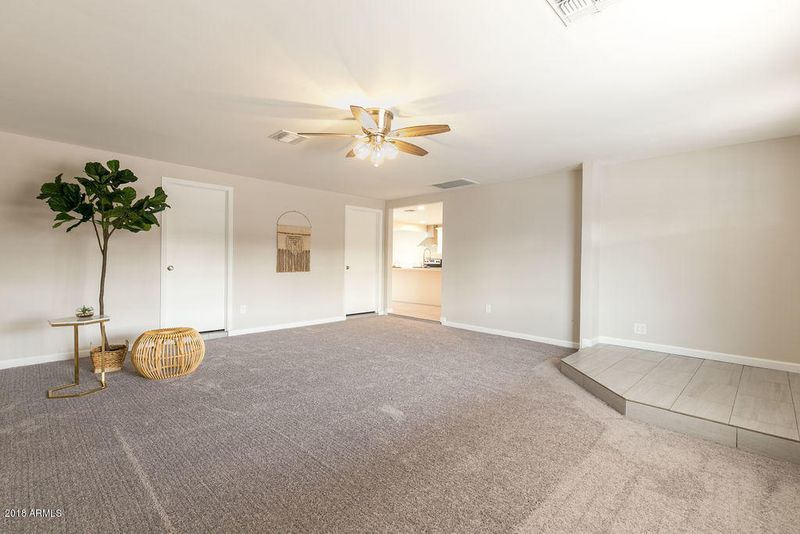 4056 E Hearn Rd, Phoenix, AZ 85032