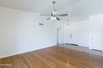 4056 Mercer Ln, Phoenix, AZ 85029